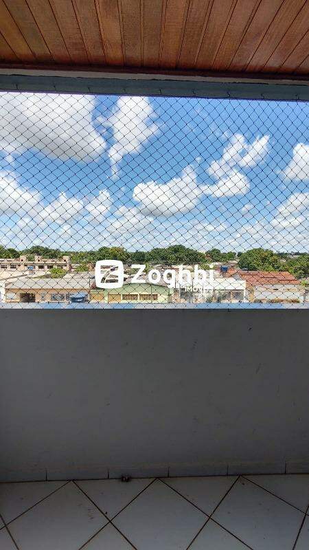 Apartamento à venda no Flodoaldo Pontes Pinto: 