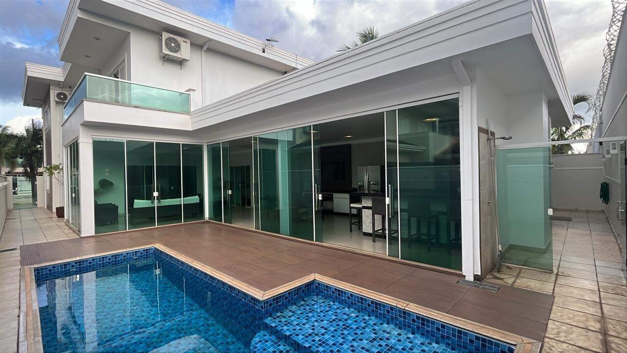 Casa à venda no Costa e Silva: 
