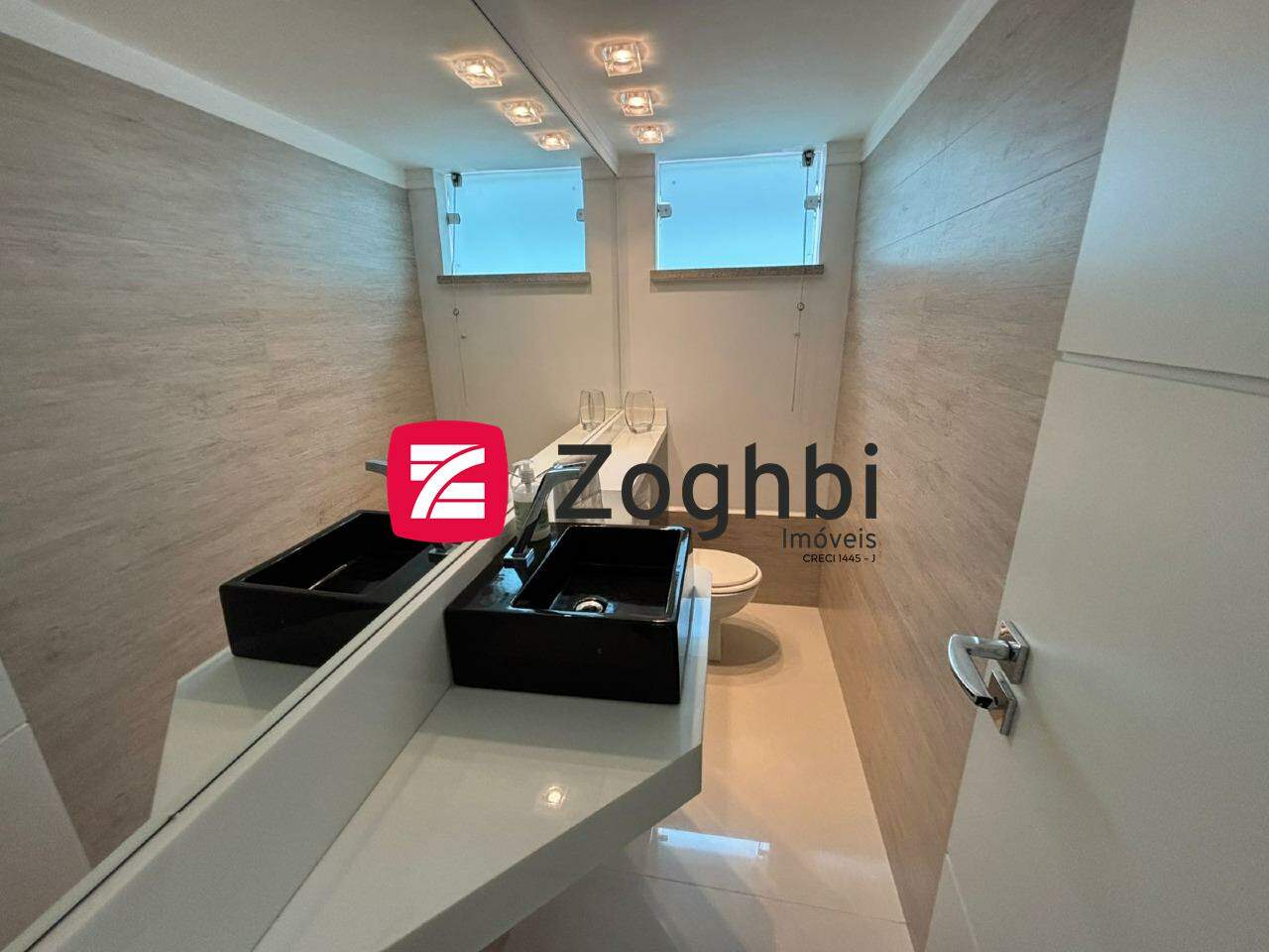 Casa à venda no Costa e Silva: 