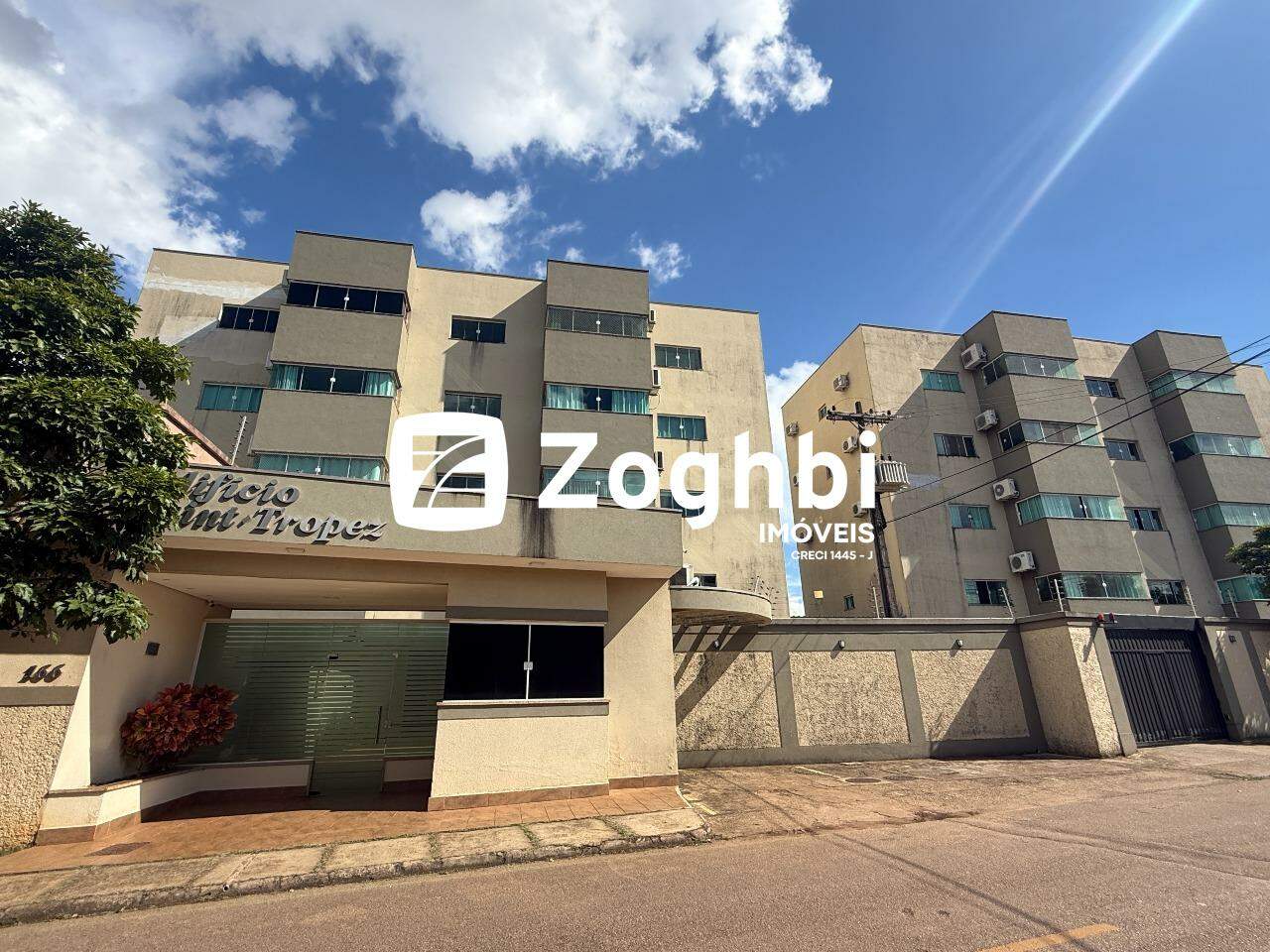 Apartamento à venda no Costa e Silva: 