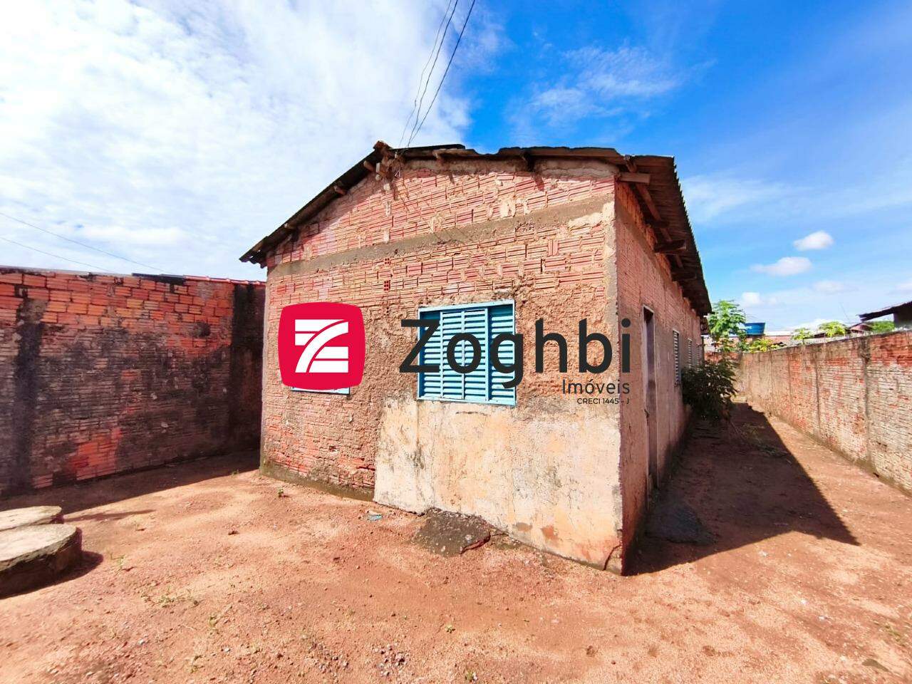 Lote à venda no Juscelino Kubitschek: lateral