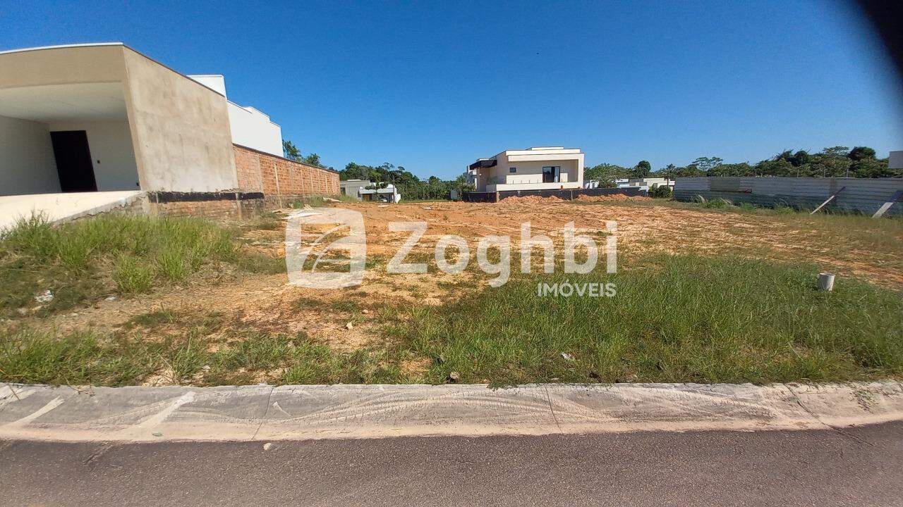 Lote em condomínio à venda no Triângulo: 