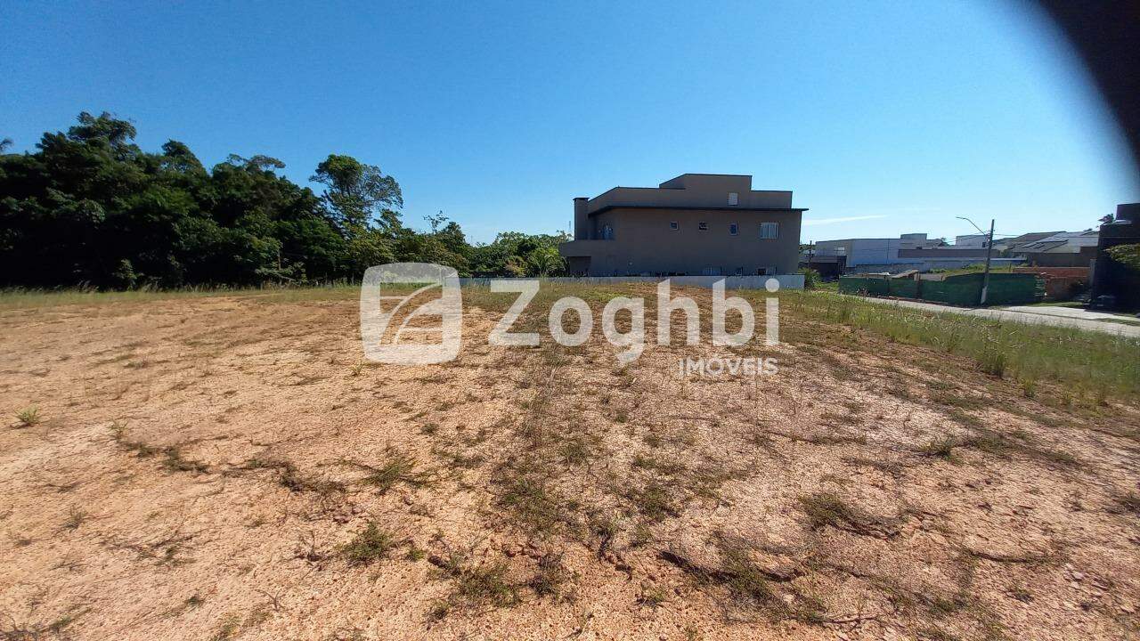 Lote em condomínio à venda no Triângulo: 