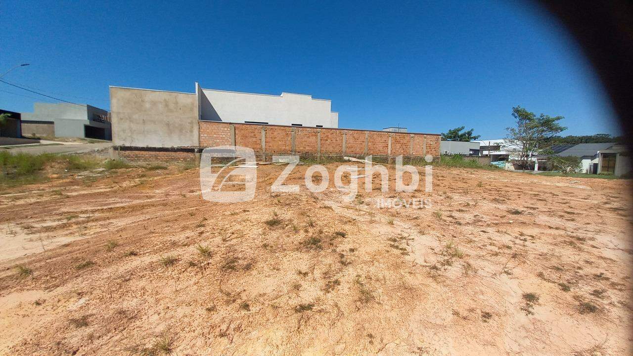 Lote em condomínio à venda no Triângulo: 
