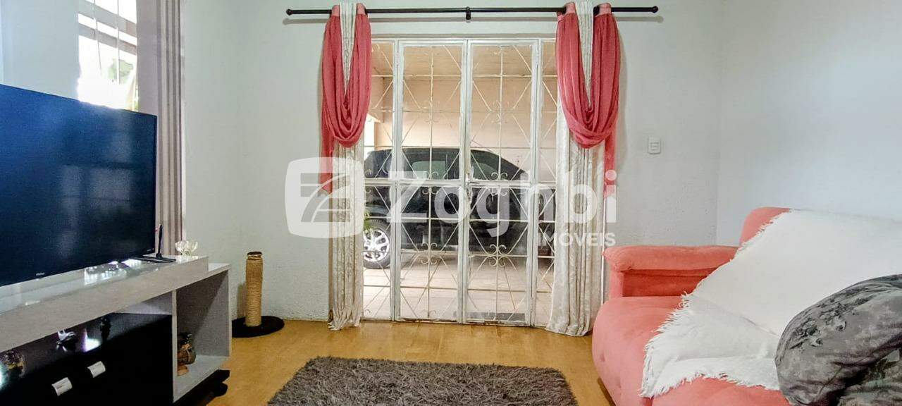 Casa à venda no Aponiã: 