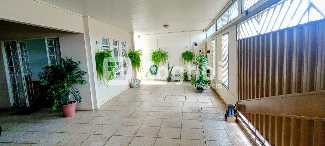 Casa à venda no Aponiã: 