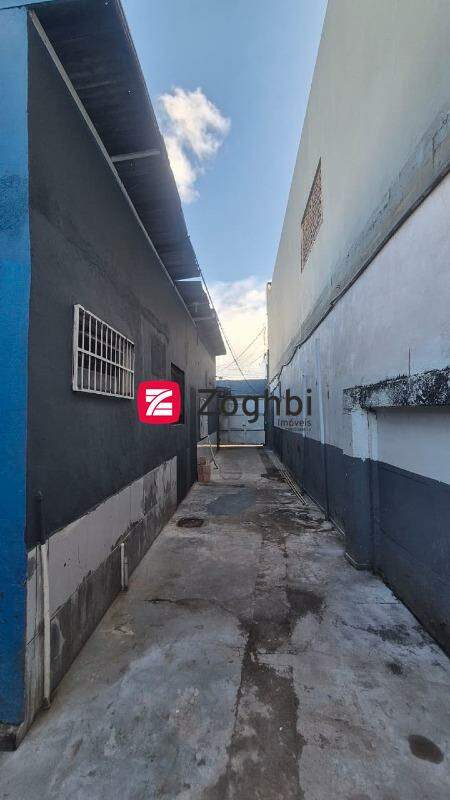 Prédio à venda no Liberdade: 