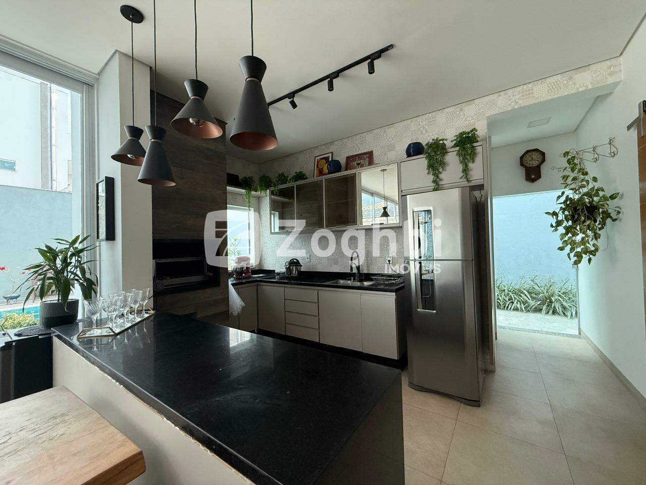 Casa à venda no Costa e Silva: 