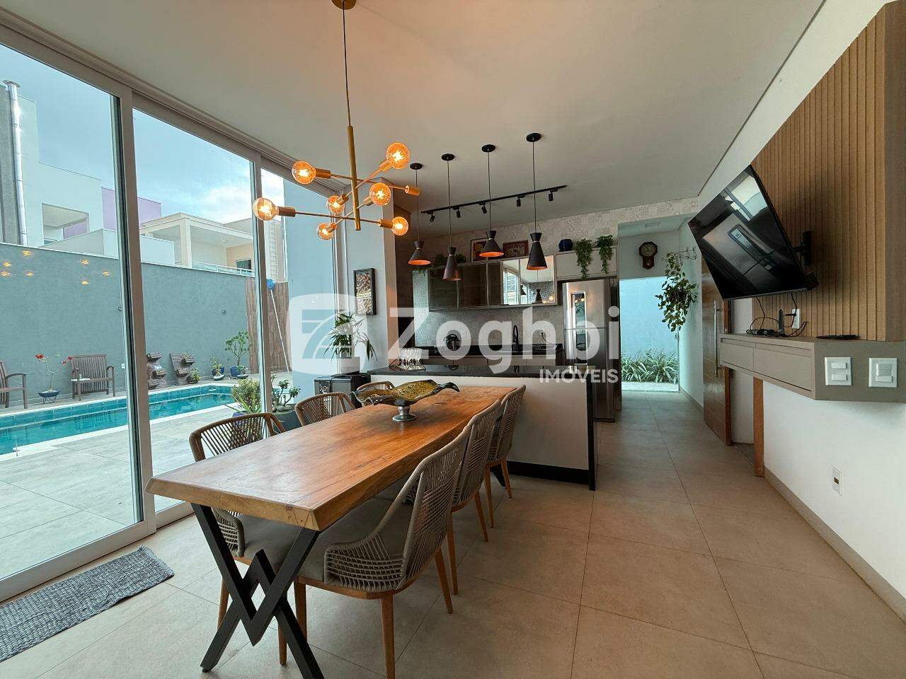 Casa à venda no Costa e Silva: 