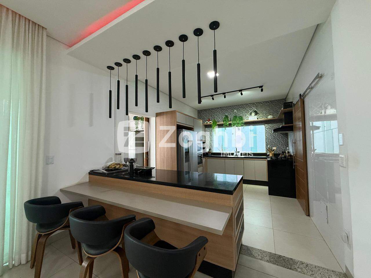 Casa à venda no Costa e Silva: 