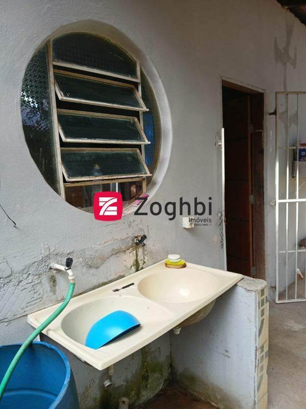 Casa à venda no Aponiã: 