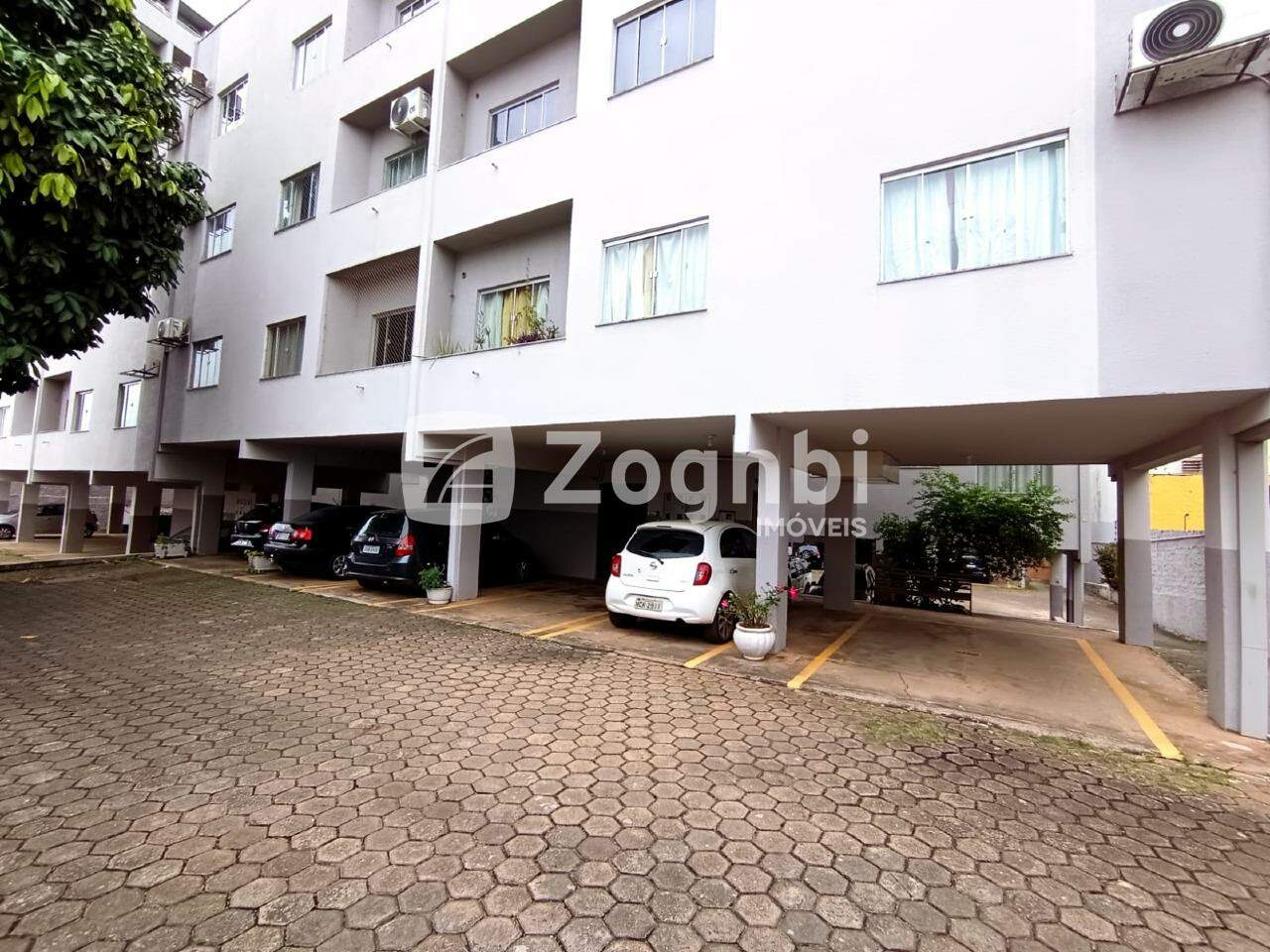 Apartamento à venda no Pedrinhas: 