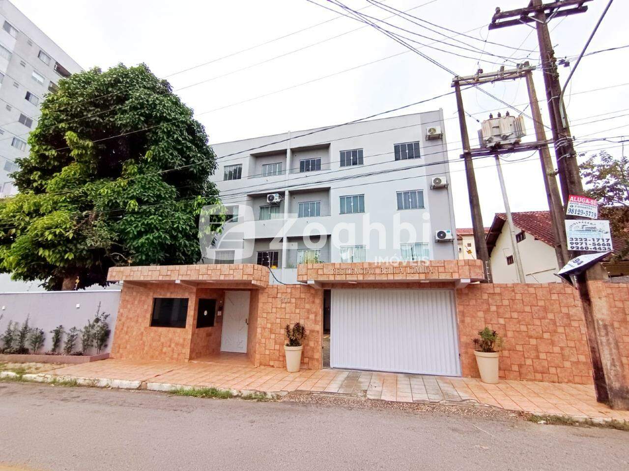 Apartamento à venda no Pedrinhas: 