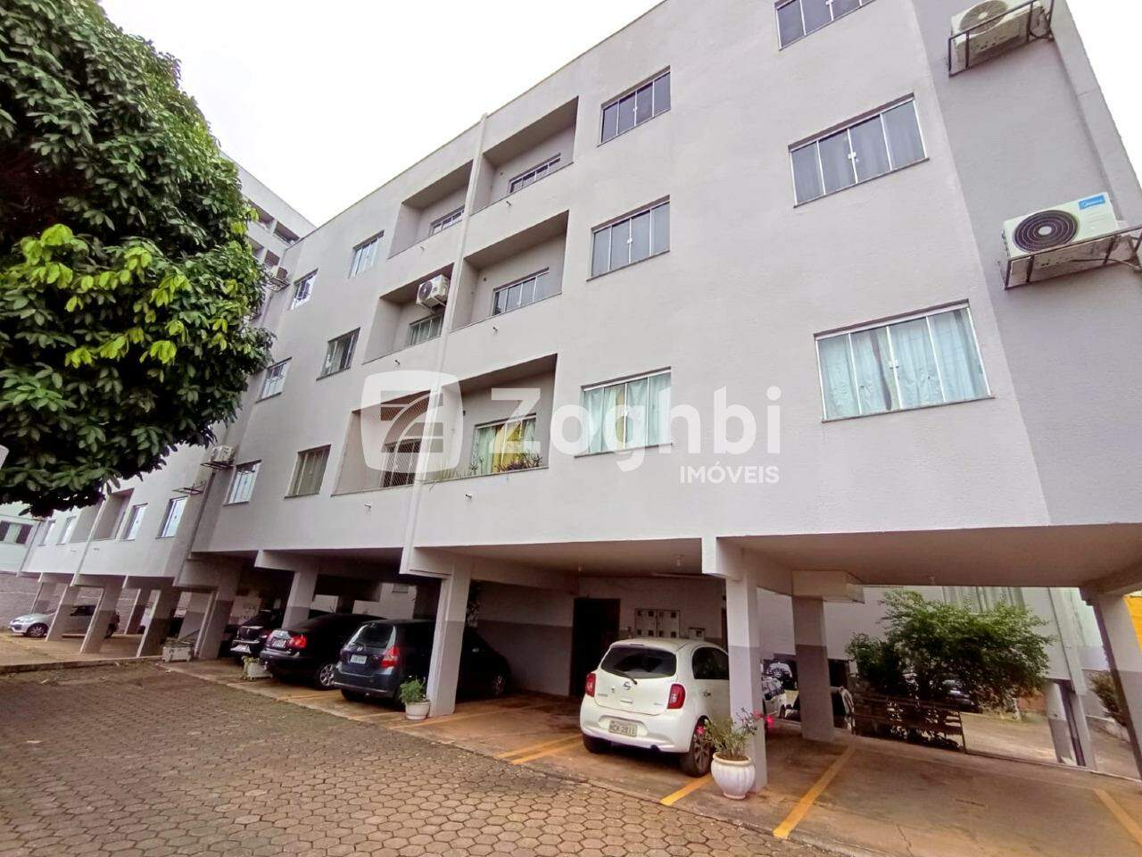 Apartamento à venda no Pedrinhas: 