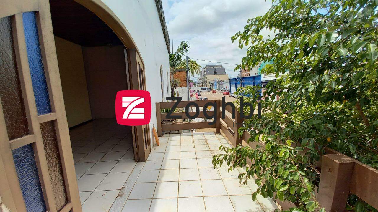 Casa à venda no Centro: 