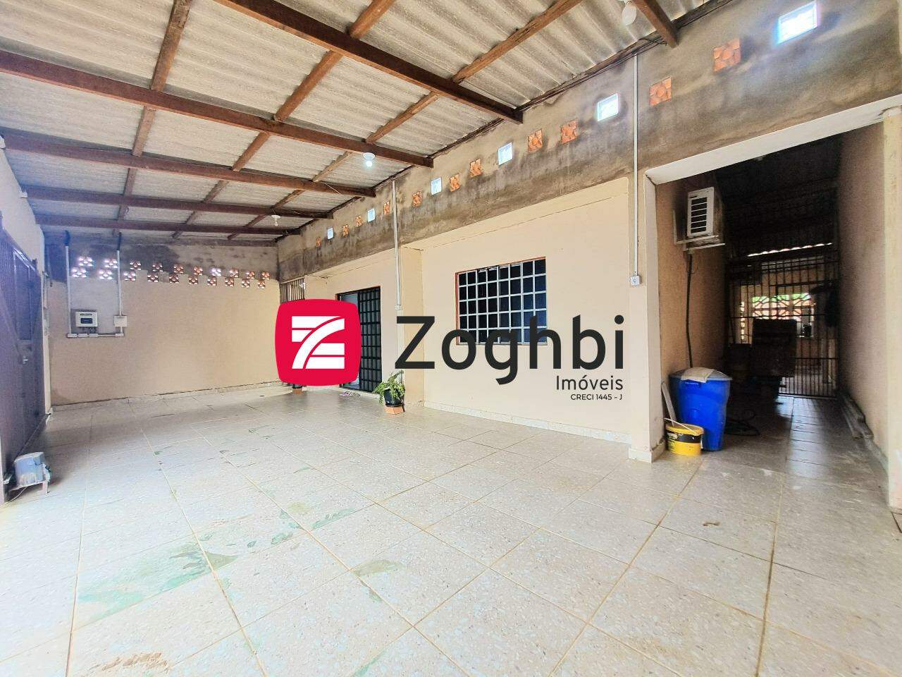 Casa à venda no Aeroclube: Garagem