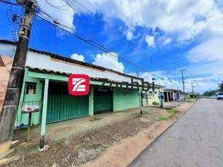 Casa à venda no Centro: 