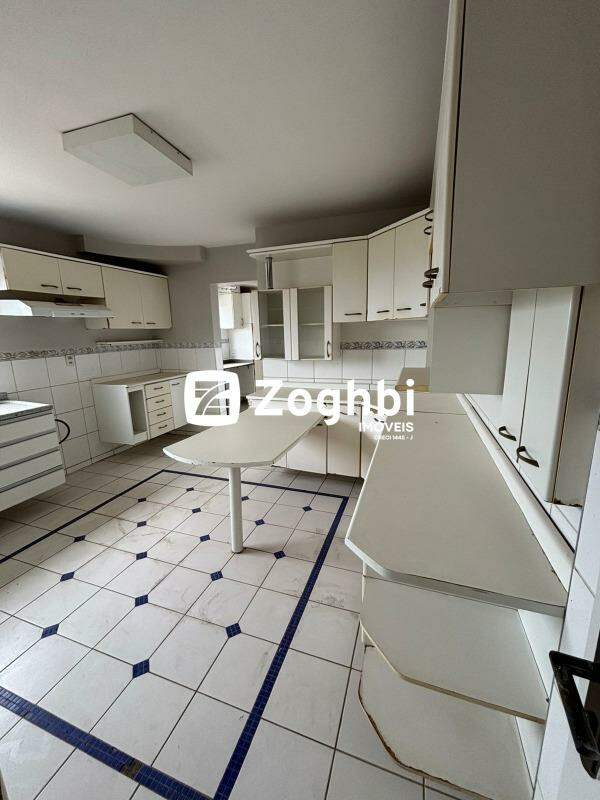 Apartamento à venda no Pedrinhas: 