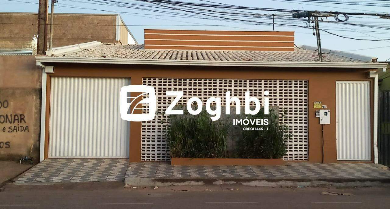 Casa à venda no KM 1: Fachada