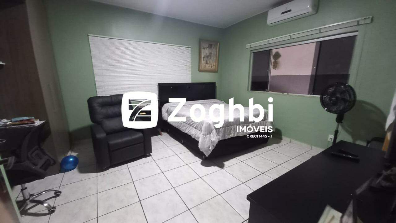 Casa à venda no KM 1: Quarto 1 ( suíte)