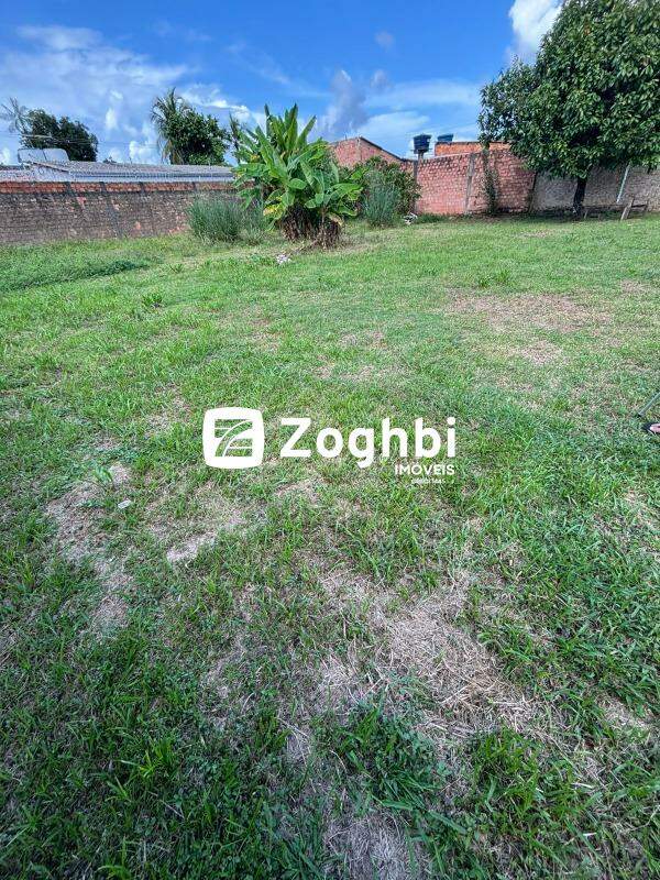 Lote à venda no Teixeirão: 