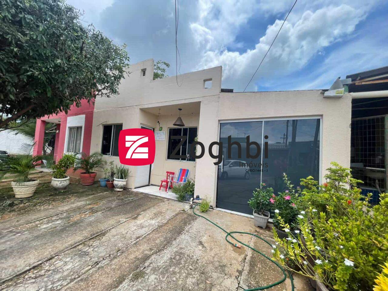 Casa à venda no Bairro Novo: Frente