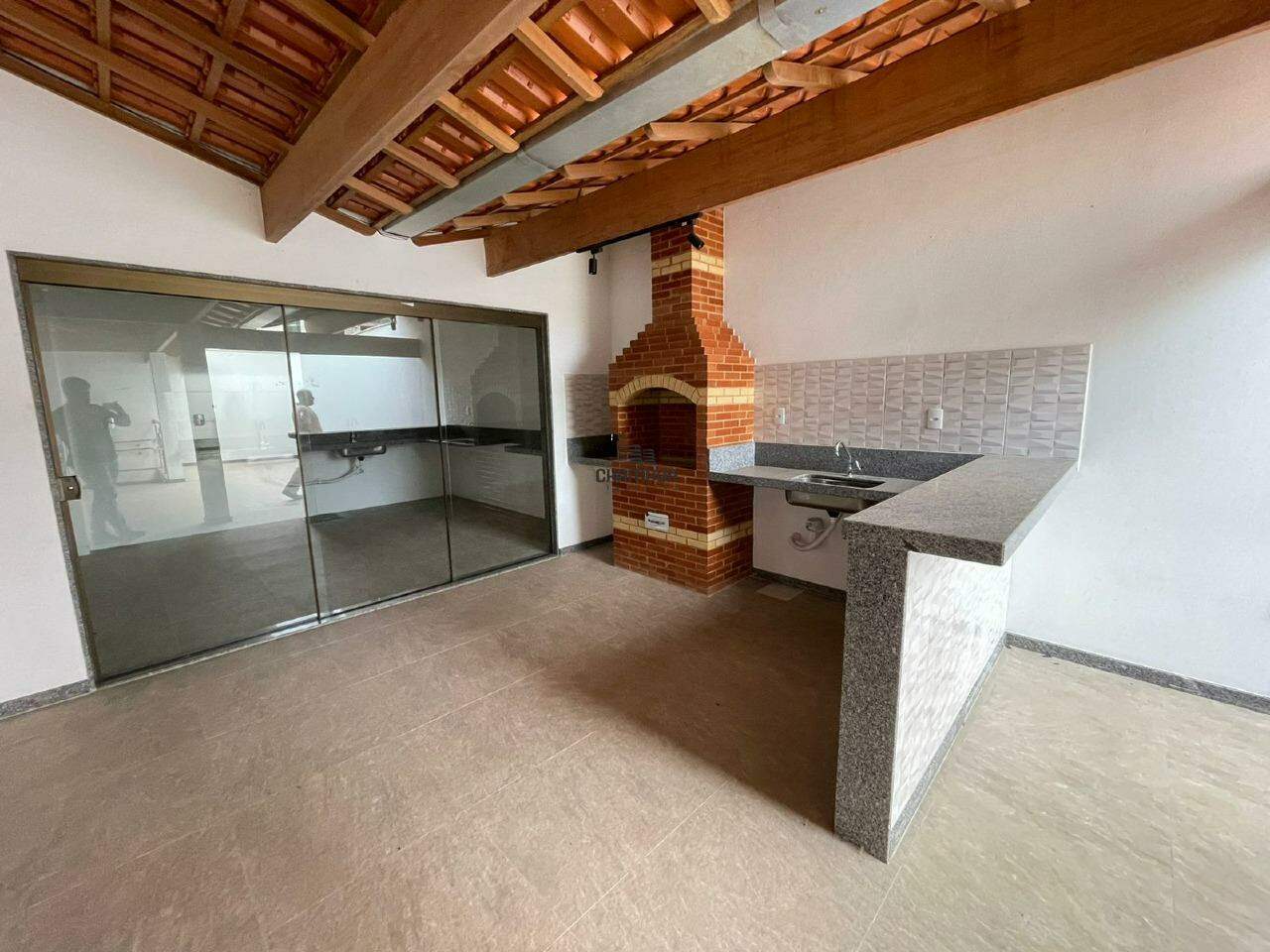 Casa à venda no Adalberto Simão Nader: Casa comercial para venda em Guarapari