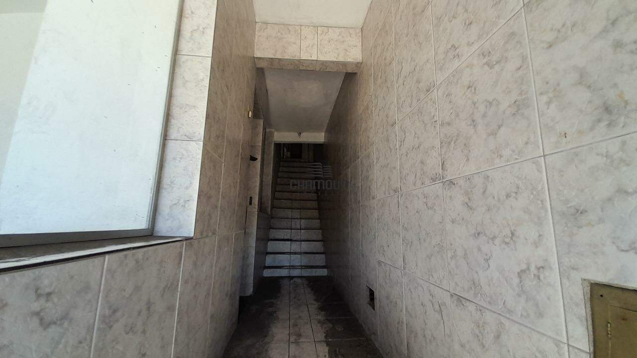 Área Comercial à venda no Muquiçaba: Lote livre + prédio com 3 andares no coração de Guarapari (rotatória da ponte)