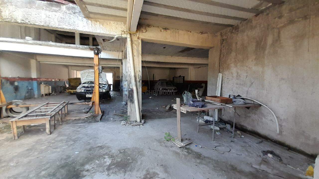 Área Comercial à venda no Muquiçaba: Lote livre + prédio com 3 andares no coração de Guarapari (rotatória da ponte)