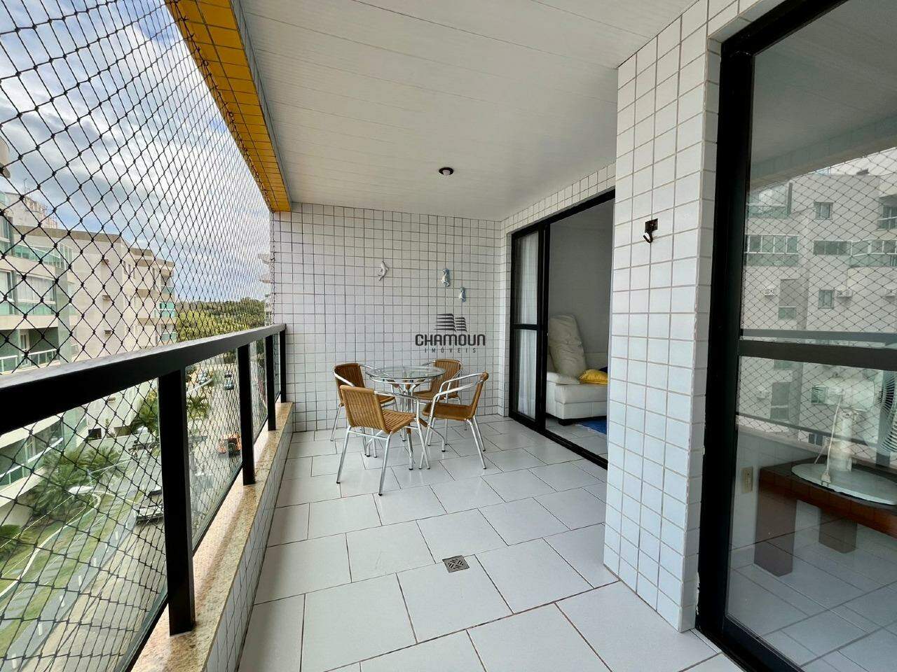 Apartamento à venda no Enseada Azul: 