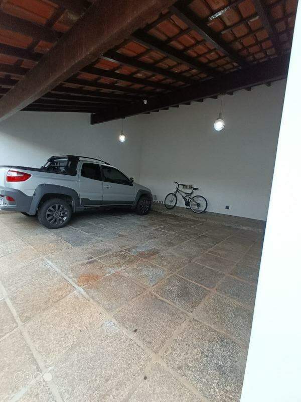 Casa à venda no São Judas Tadeu: 4 quartos, 3 suítes, 2 vagas, São Judas Tadeu - Guarapari/ES