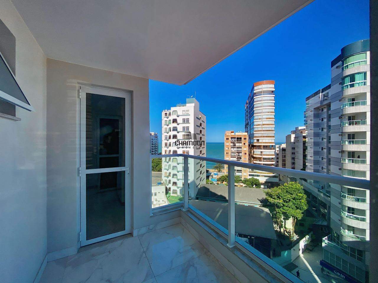 Apartamento à venda no Centro: Apartamento com 3 quartos no Centro de Guarapari