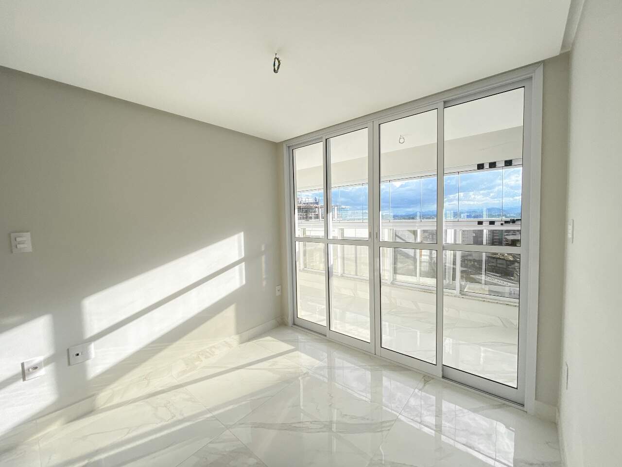 Apartamento à venda no Centro: Apartamento 2 quartos no centro de Guarapari