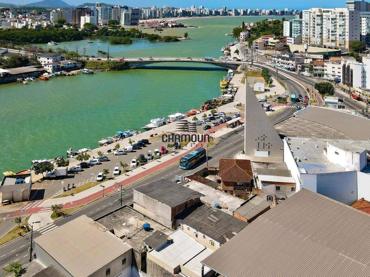Casa à venda no Centro: Exclusividade: Casa no Centro de Guarapari, perto do Shopping e comercio