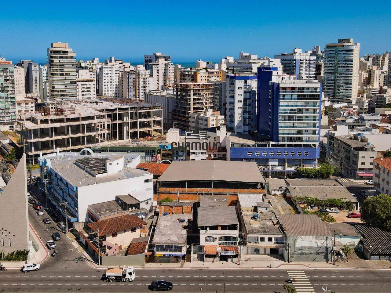Casa à venda no Centro: Exclusividade: Casa no Centro de Guarapari, perto do Shopping e comercio