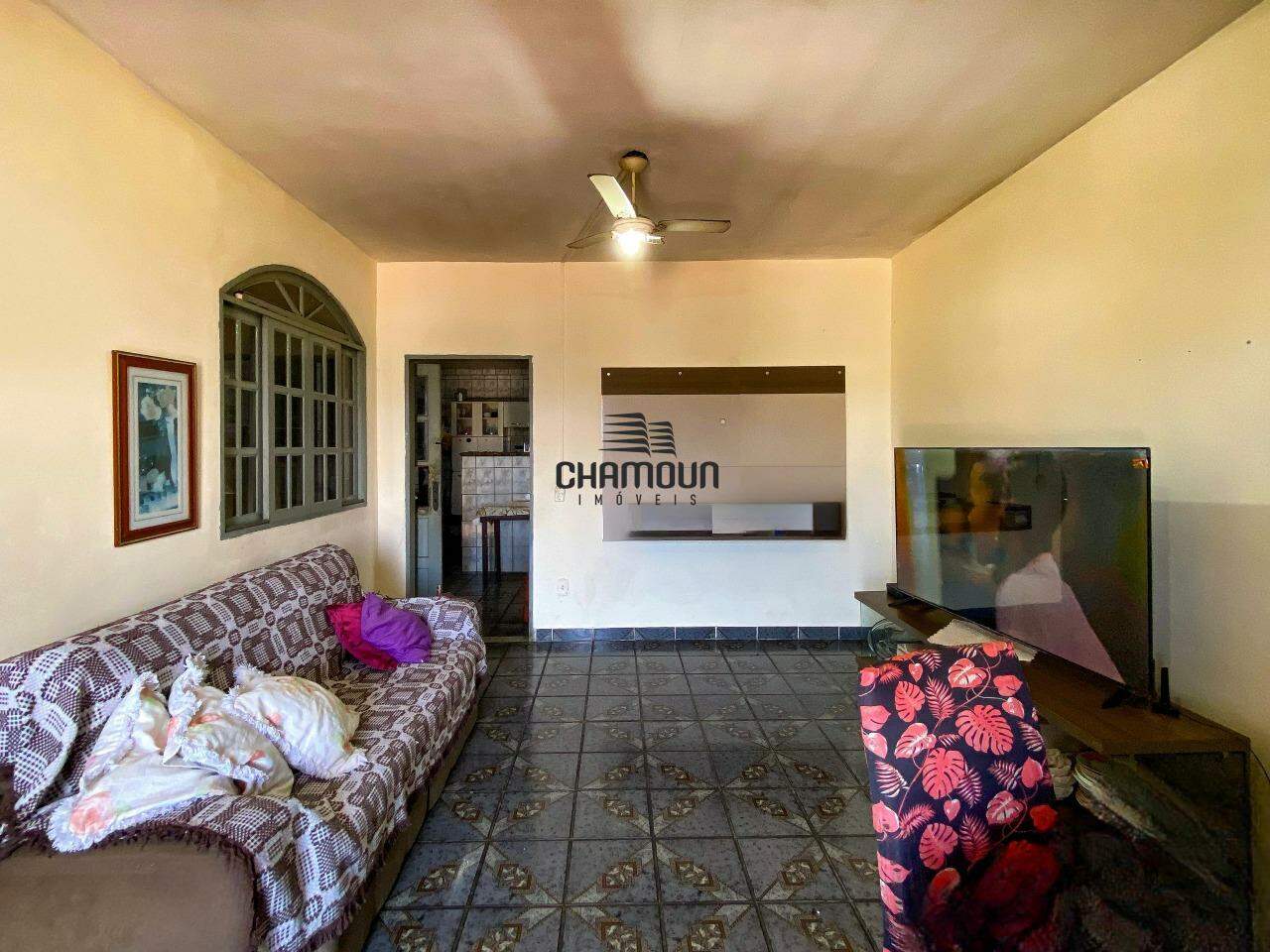 Casa à venda no Centro: Exclusividade: Casa no Centro de Guarapari, perto do Shopping e comercio