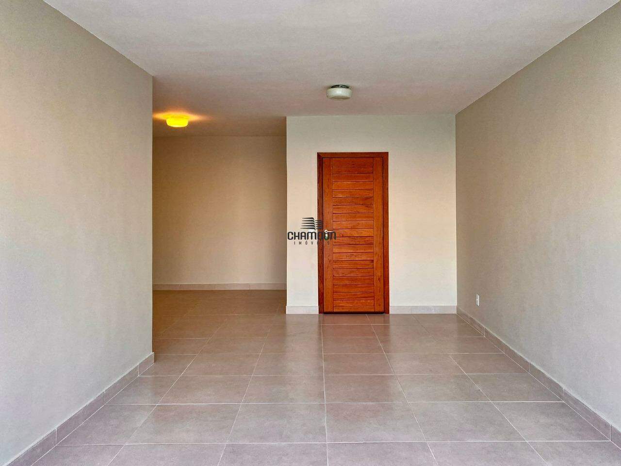 Apartamento à venda no Centro: Apartamento  com 3 quartos no centro de Guarapari