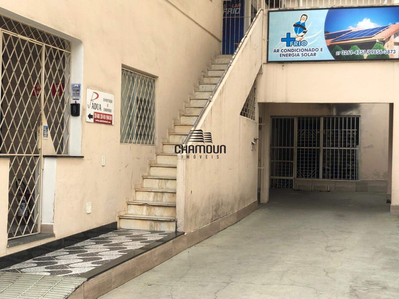 Casa à venda no Muquiçaba: Casa em ponto comercial, em Muquiçaba ES Guarapari