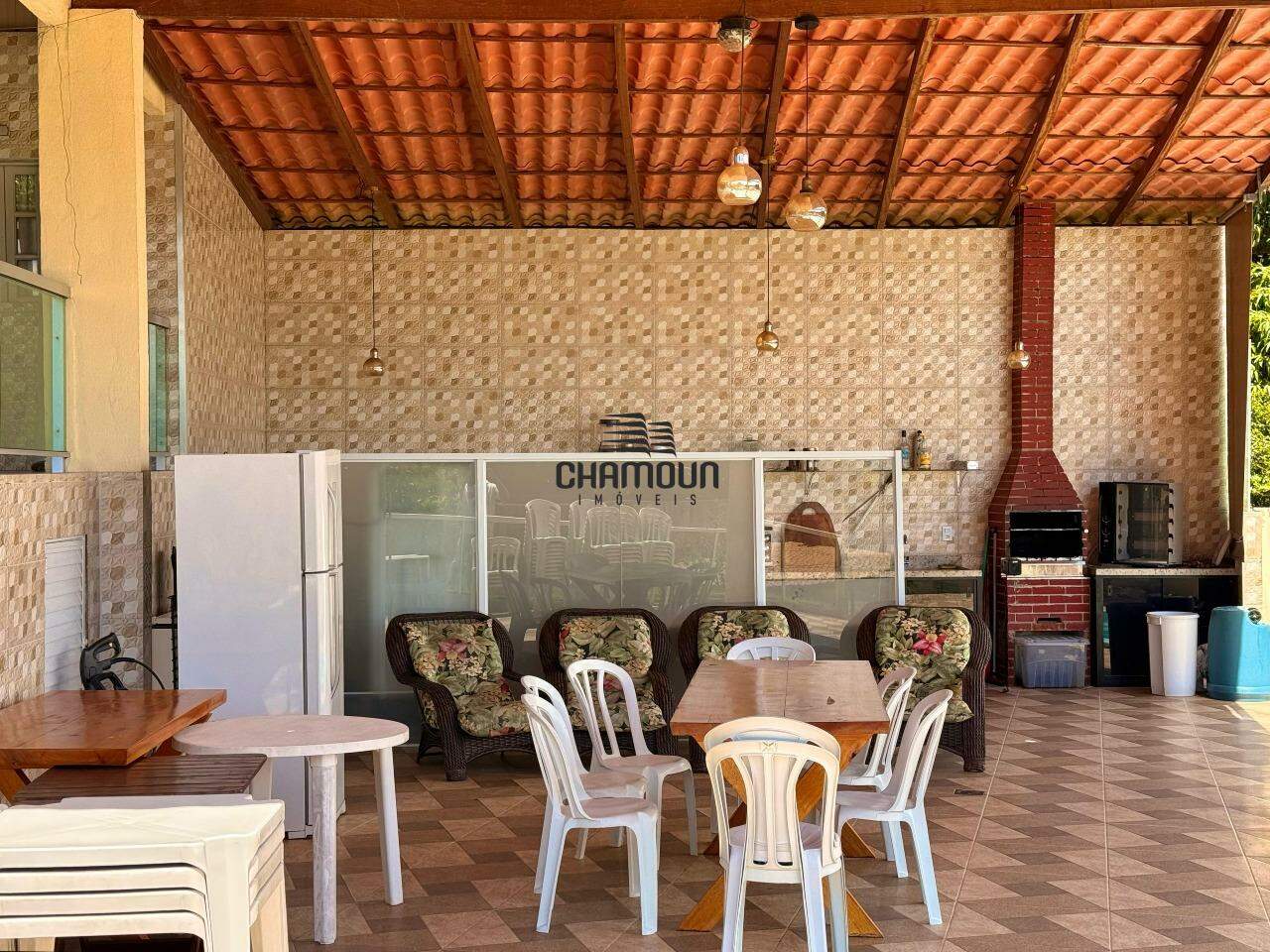 Chácara à venda no Área Rural de Guarapari: Chácara à venda, 2 quartos, 1 suíte, 3 vagas, Área Rural de Guarapari - Guarapari/ES
