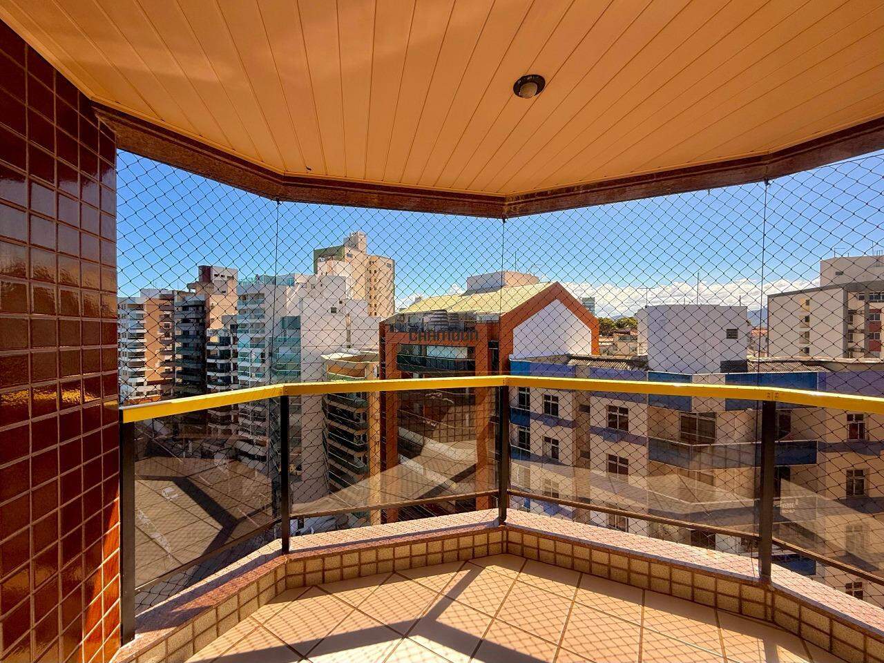 Apartamento à venda no Centro: 4 quartos, 4 suítes, 2 vagas, Centro - Guarapari/ES