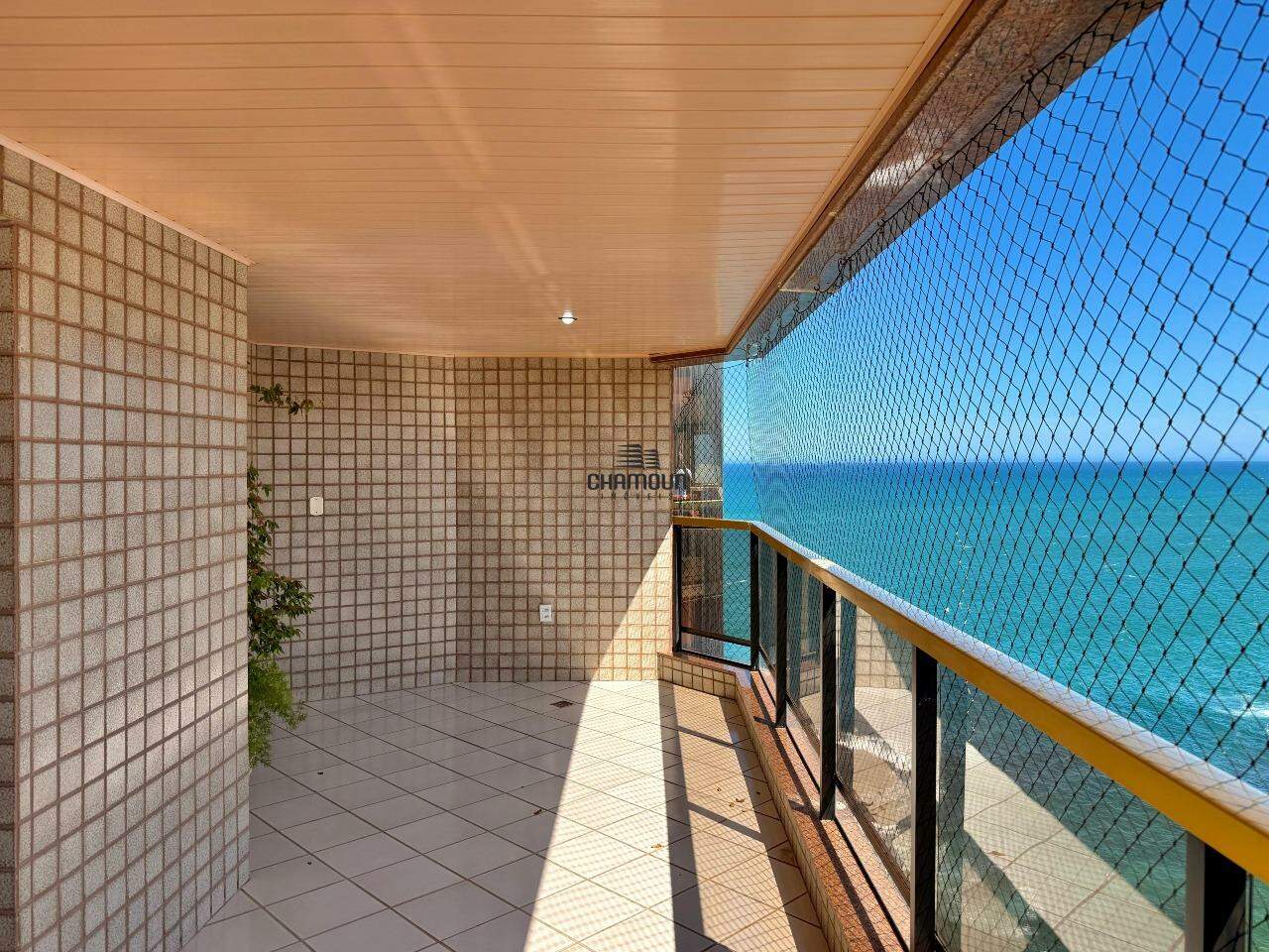 Apartamento à venda no Centro: 4 quartos, 4 suítes, 2 vagas, Centro - Guarapari/ES