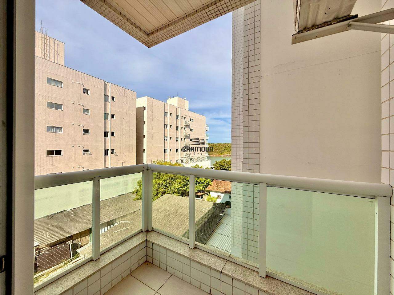 Apartamento à venda no Enseada Azul: Apto com 3 quartos 1 suíte 3 banheiros