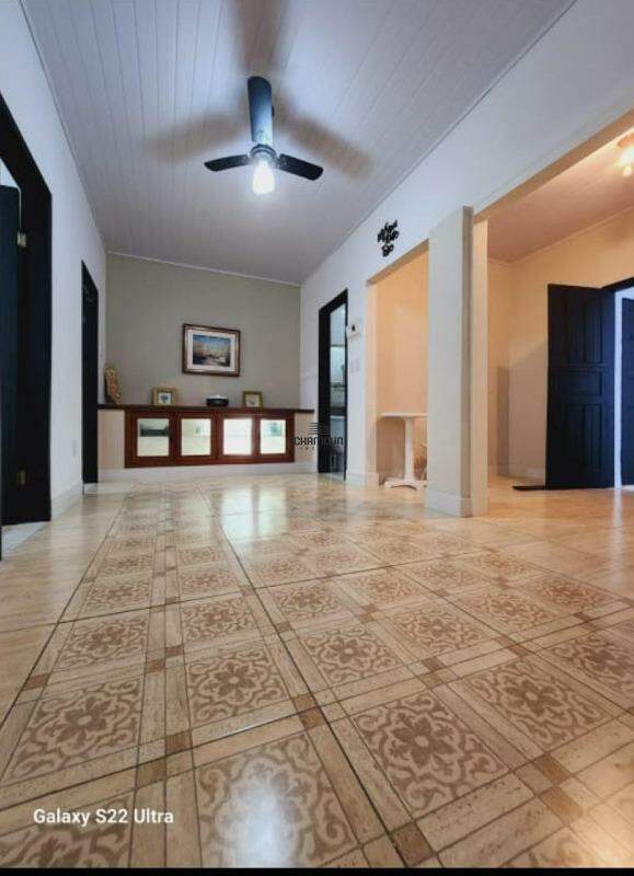 Casa à venda no Centro: 