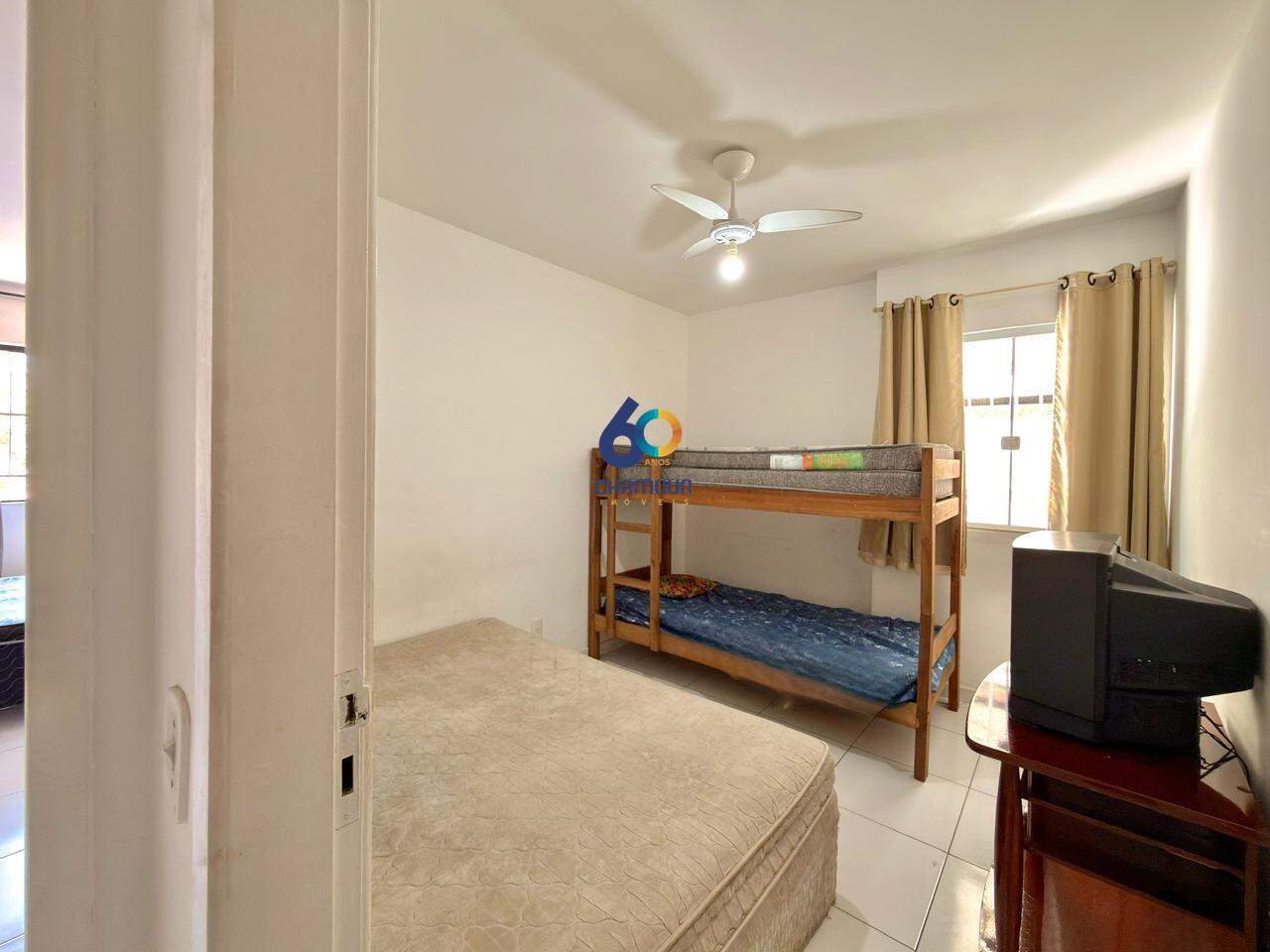 Apartamento à venda no Praia do Morro: Apartamento, 02 Quartos, 01 Suite, 01 Vaga de Garagem, Escada, Praia do Morro, Guarapari - ES