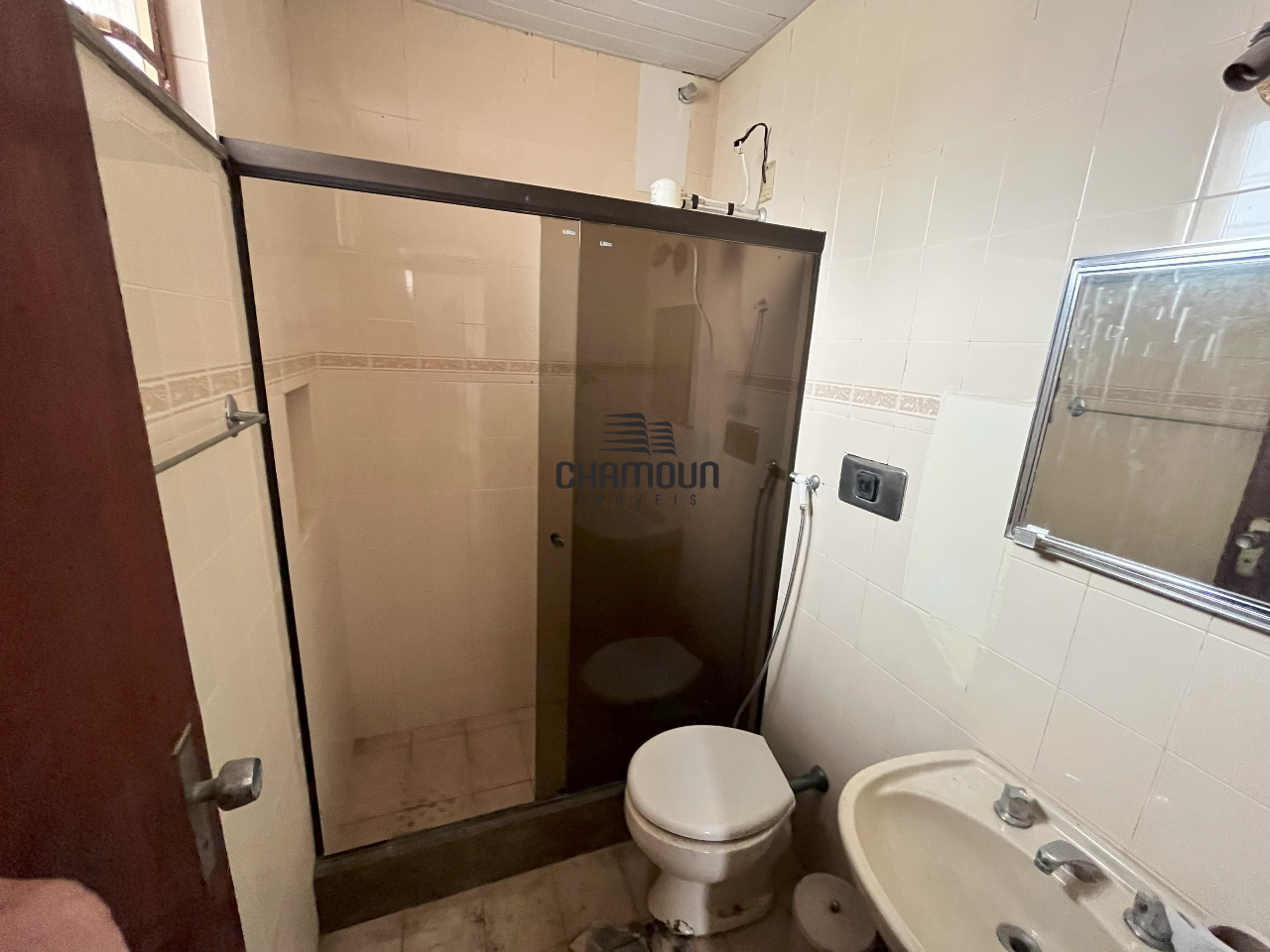 Apartamento à venda no Parque Leopoldina: Apartamento na Avenida Alberto Torres próximo da antiga Faculdade de Filosofia de Campos.