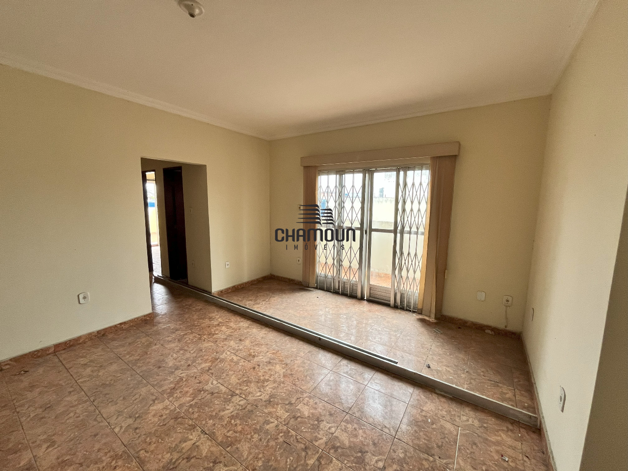 Apartamento à venda no Parque Leopoldina: Apartamento na Avenida Alberto Torres próximo da antiga Faculdade de Filosofia de Campos.