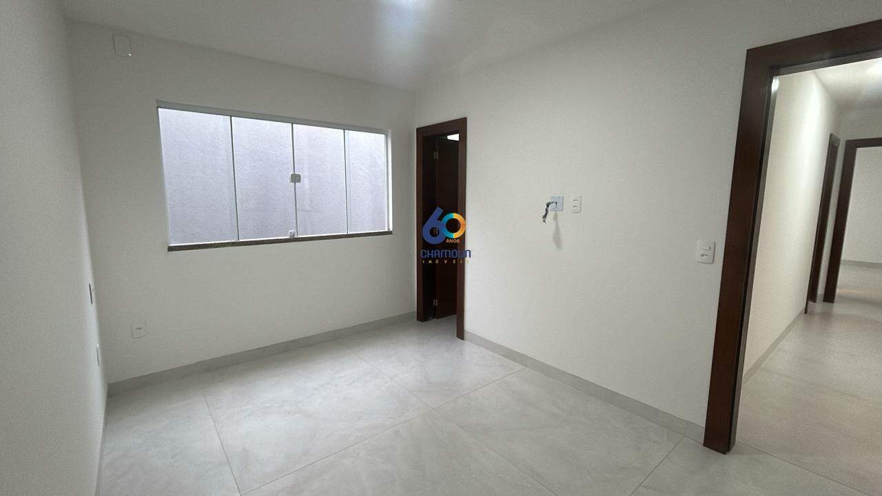 Casa à venda no Morada do Sol: Casa Residencial 3 Quartos (2 Suítes) na Morada do Sol, Vila Velha - 4 Vagas