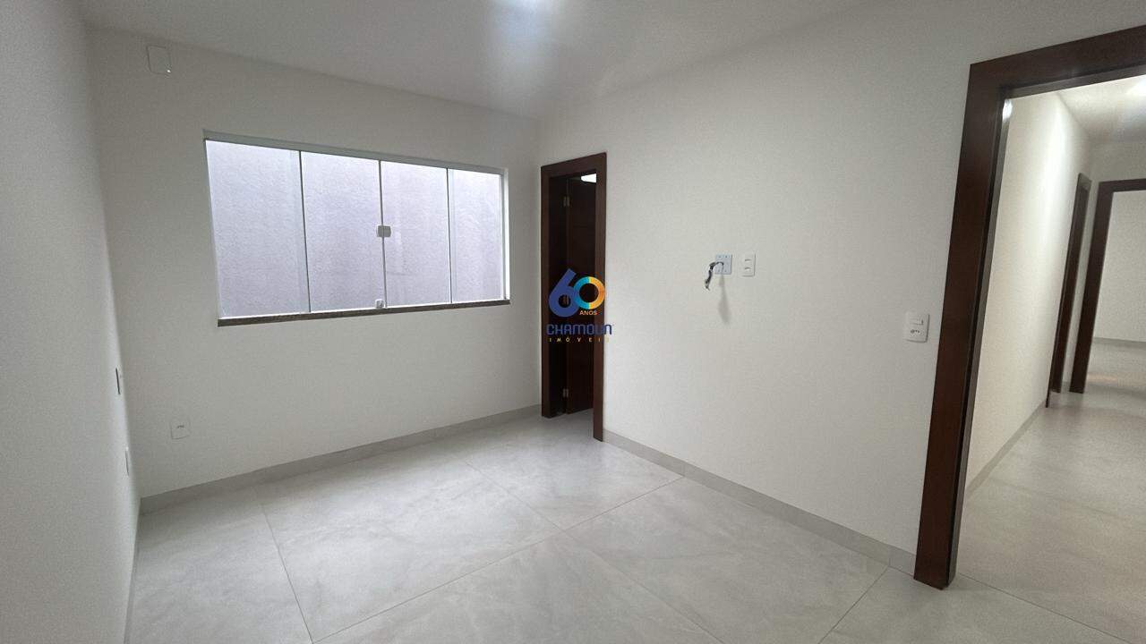 Casa à venda no Morada do Sol: Casa Residencial 3 Quartos (2 Suítes) na Morada do Sol, Vila Velha - 4 Vagas