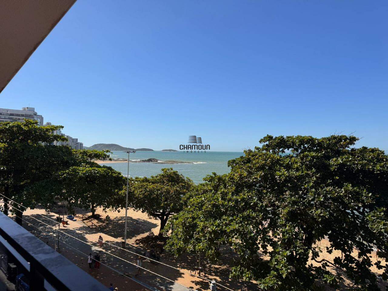 Apartamento à venda no Centro: 3 quartos 1 suíte 3 banheiros na Praia das castanheiras