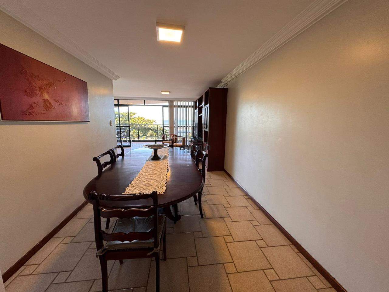 Apartamento à venda no Centro: 3 quartos 1 suíte 3 banheiros na Praia das castanheiras